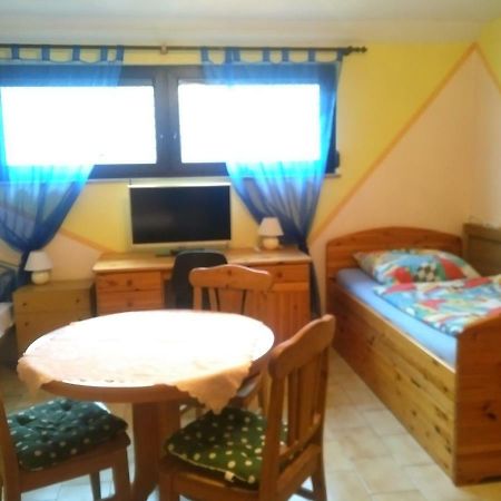 Bea'S Monteurzimmer Seckach Kültér fotó