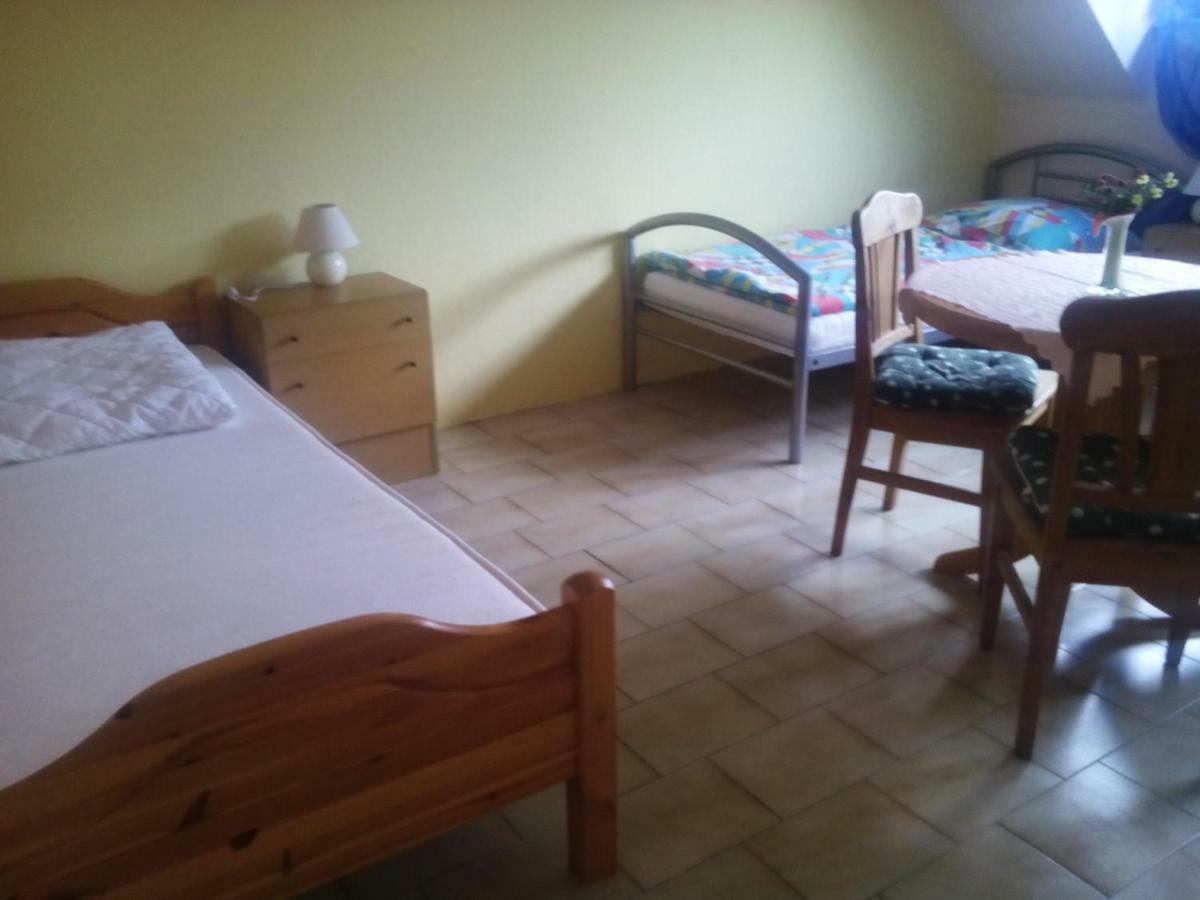 Bea'S Monteurzimmer Seckach Kültér fotó