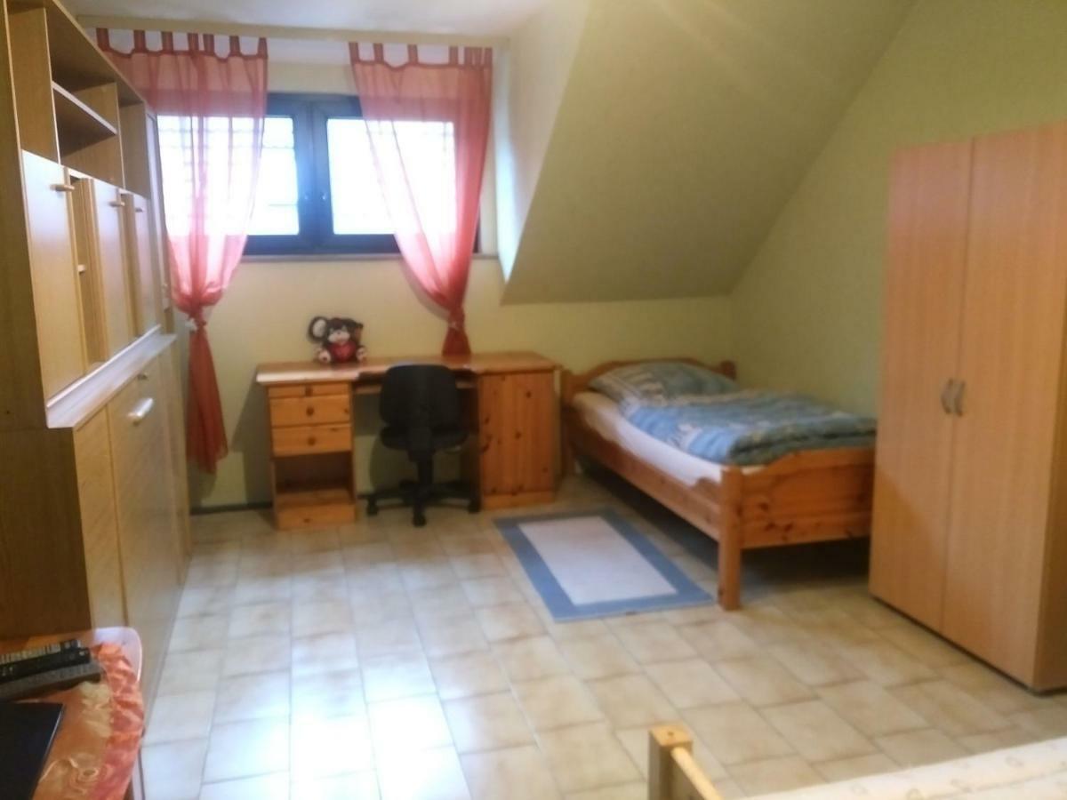 Bea'S Monteurzimmer Seckach Kültér fotó