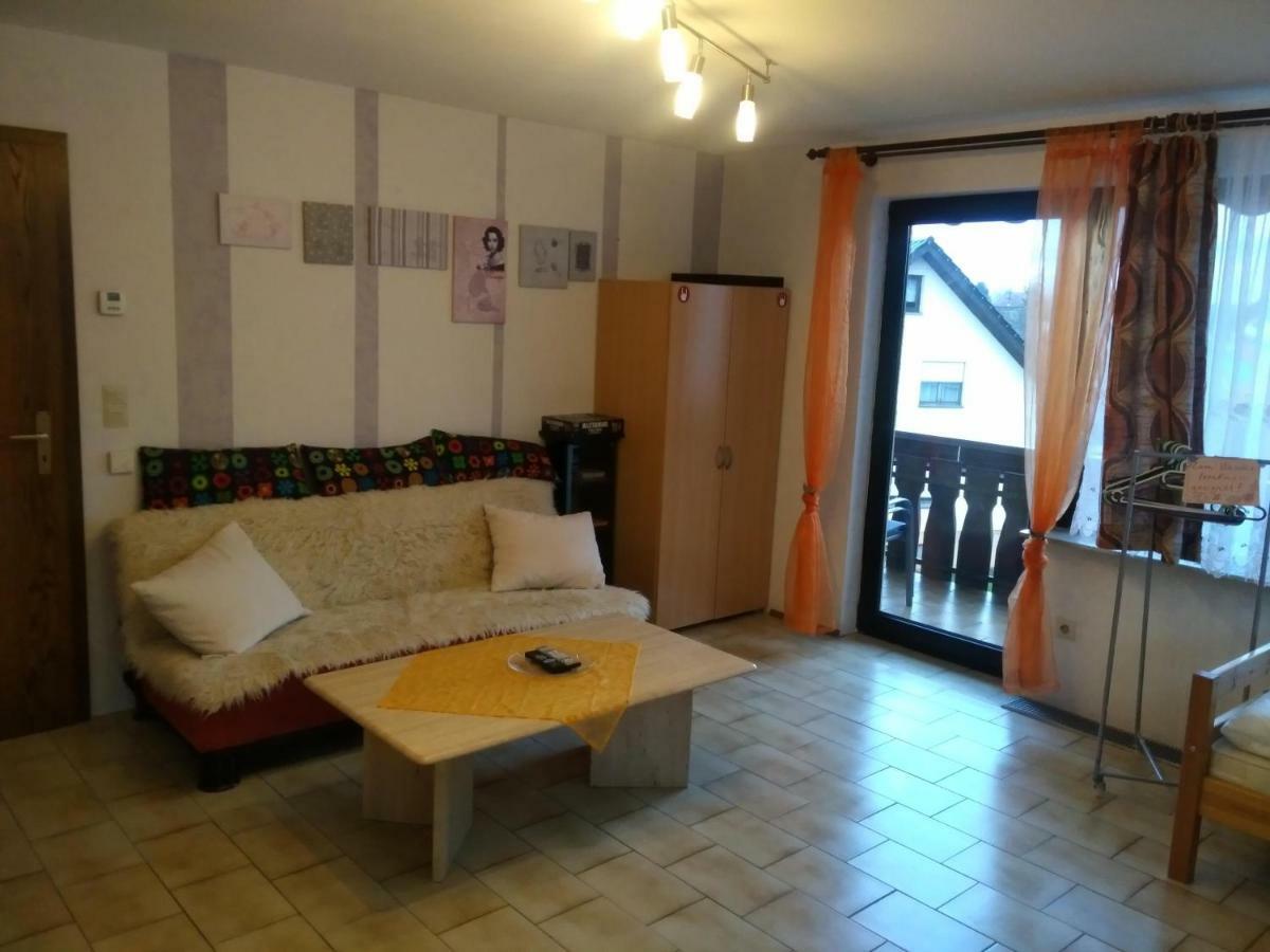 Bea'S Monteurzimmer Seckach Kültér fotó